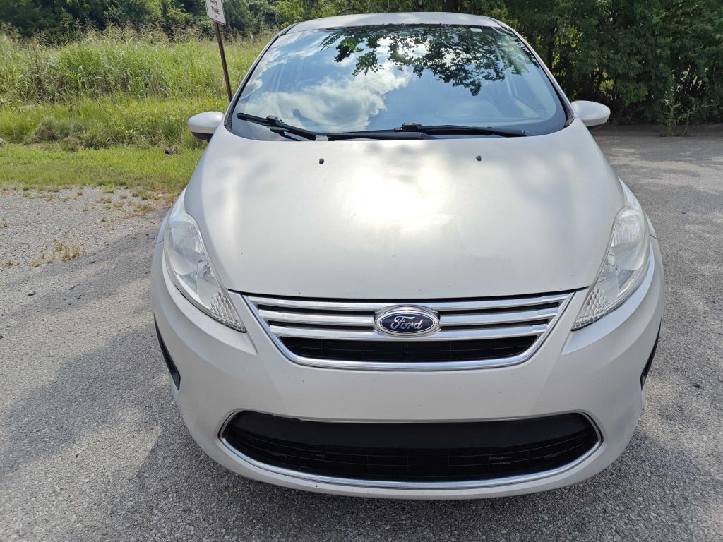 2011 Ford Fiesta Image 5