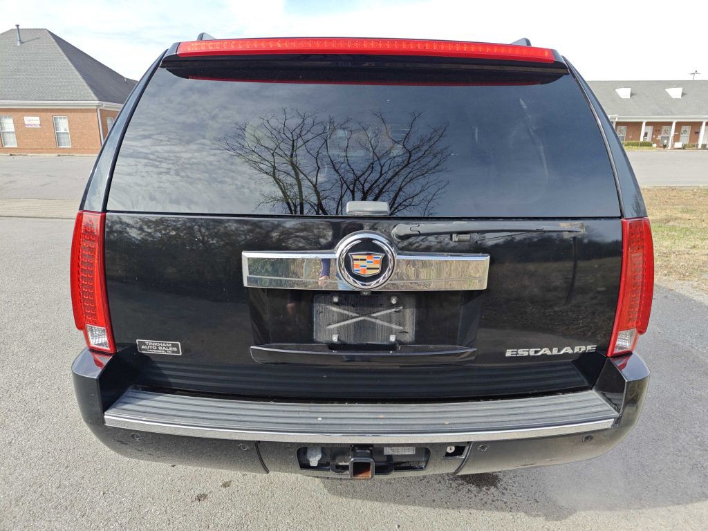 2008 Cadillac Escalade Image 3