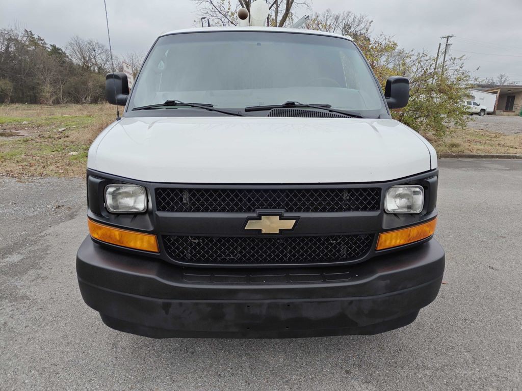 2015 Chevrolet Express Image 5