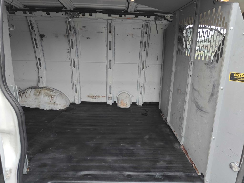 2015 Chevrolet Express Image 7