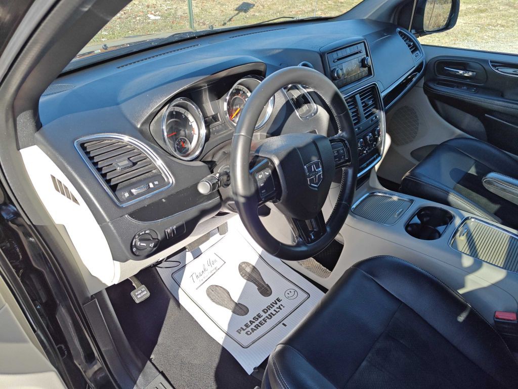 2017 Dodge Grand Caravan Image 6