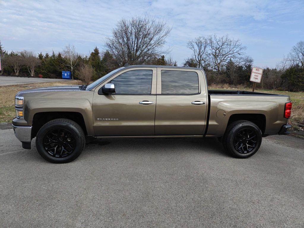 2014 Chevrolet Silverado 1500 Image 2