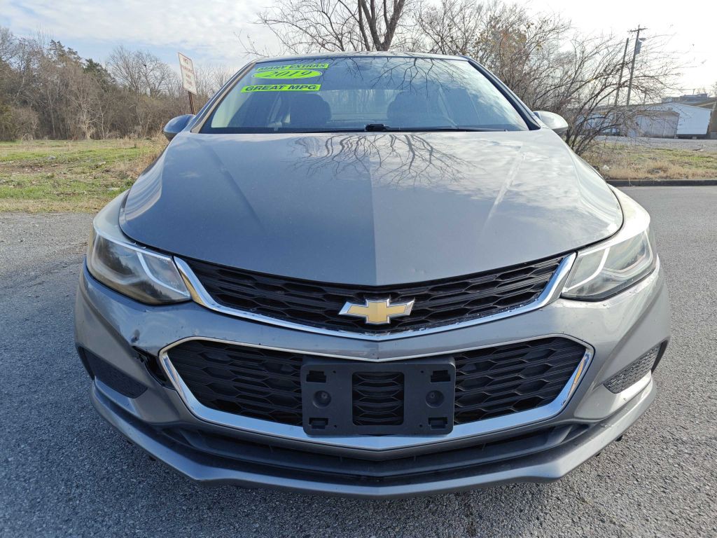 2018 Chevrolet Cruze Image 5