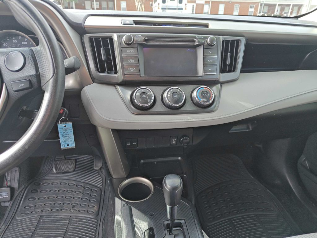 2013 Toyota Rav4 Image 10