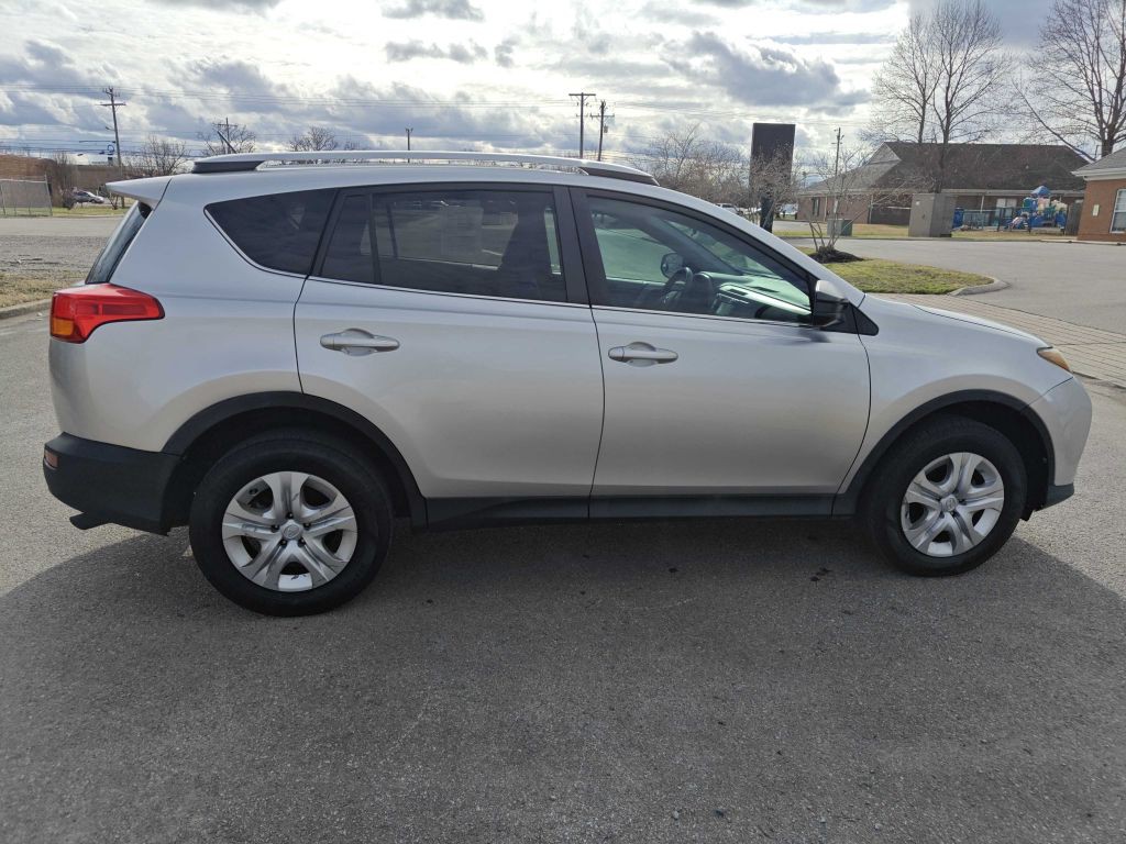 2013 Toyota Rav4 Image 4