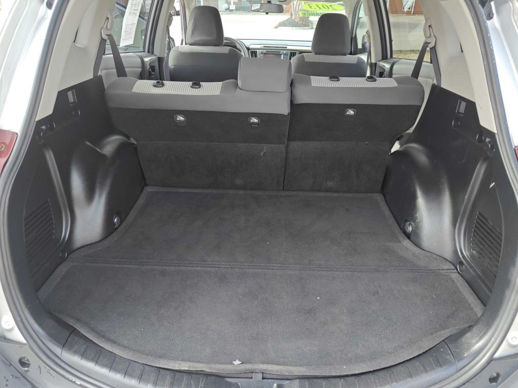 2013 Toyota Rav4 Image 8