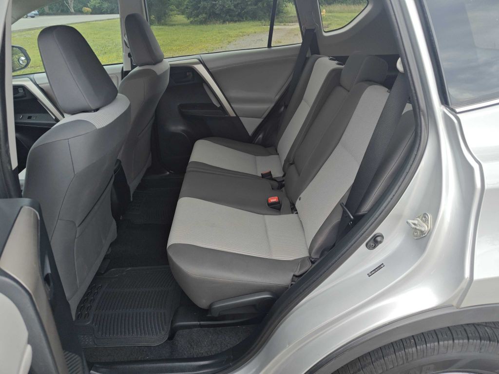 2013 Toyota Rav4 Image 7