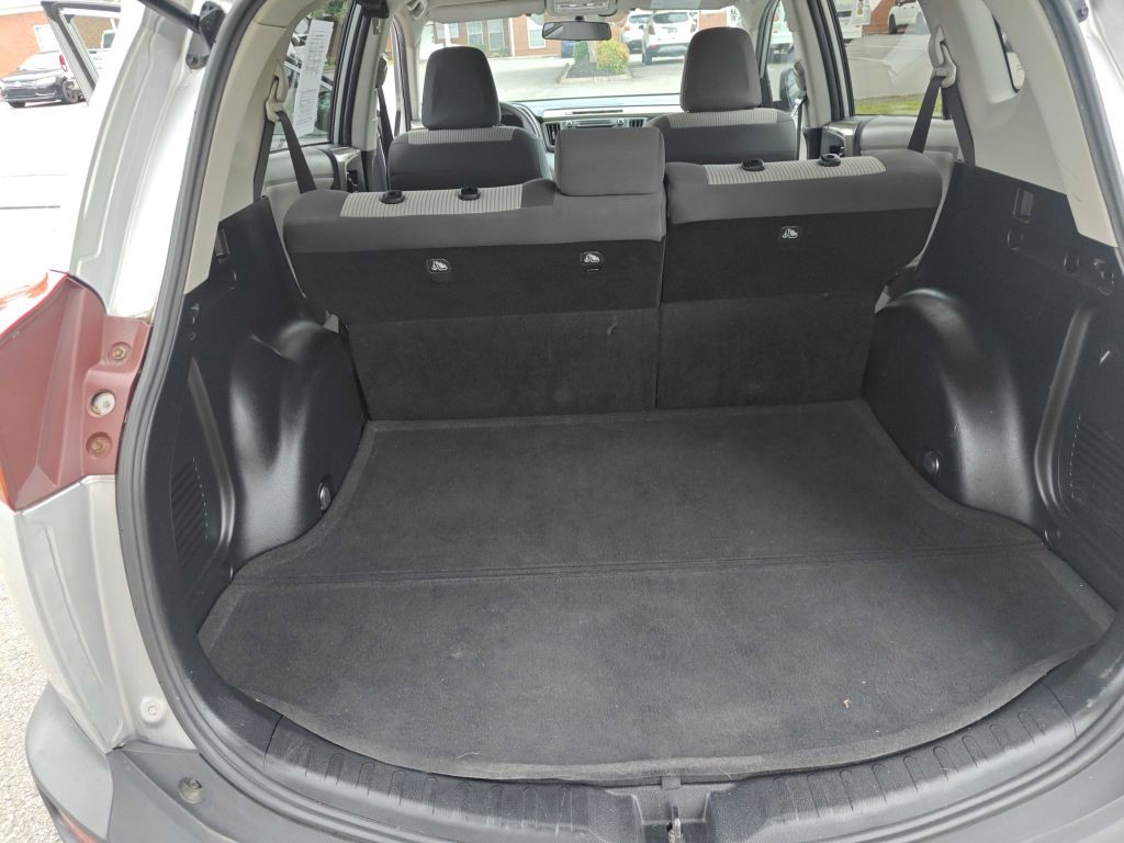 2013 Toyota Rav4 Image 8