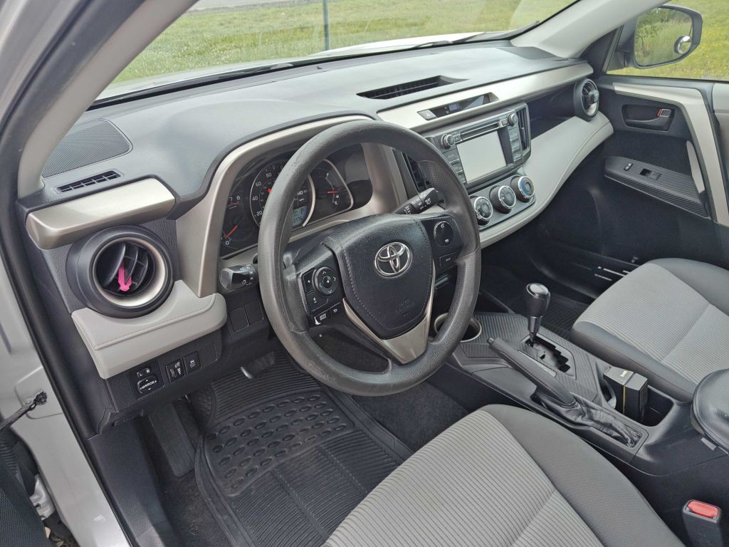 2013 Toyota Rav4 Image 6