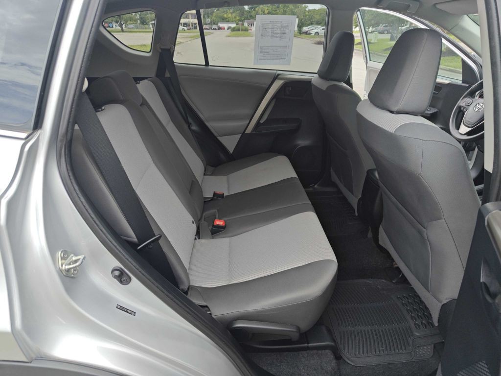 2013 Toyota Rav4 Image 9