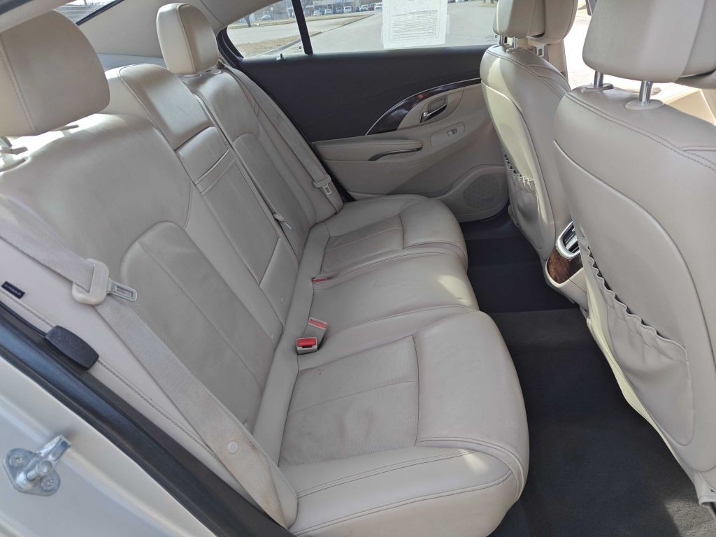 2014 Buick Lacrosse Image 8