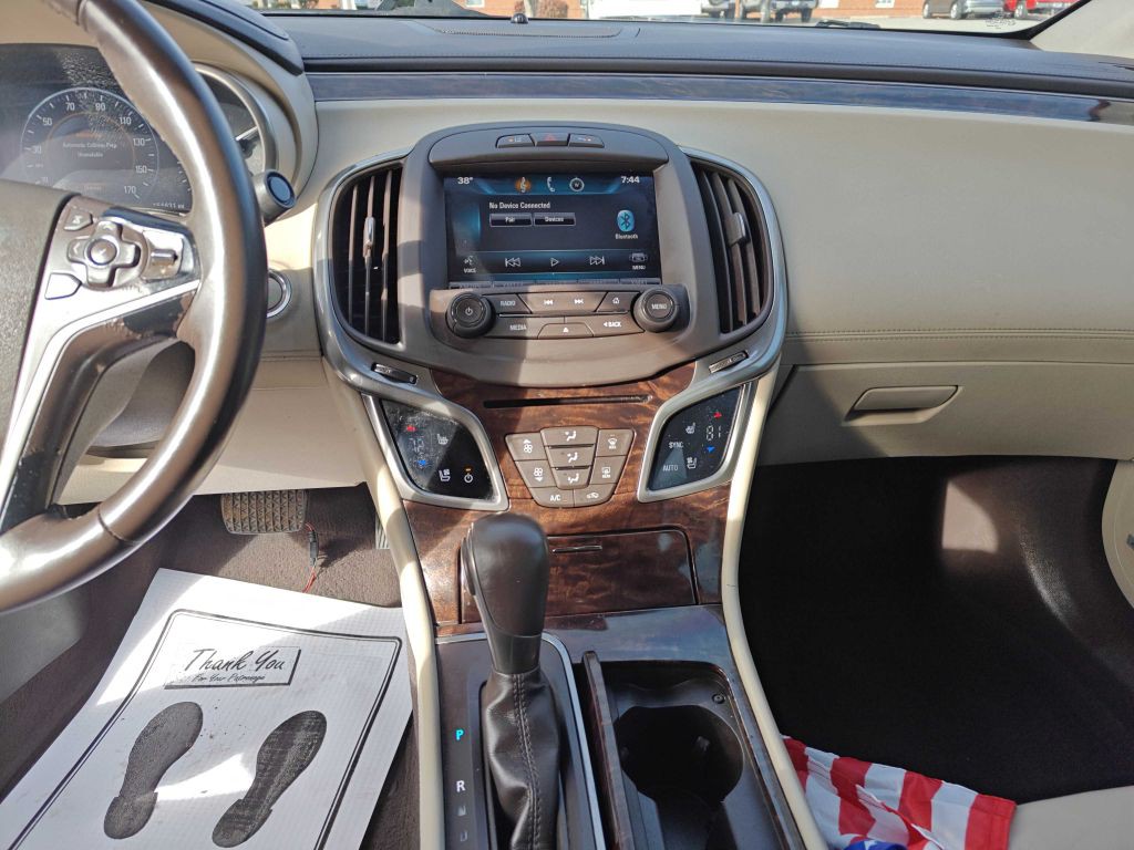 2014 Buick Lacrosse Image 9