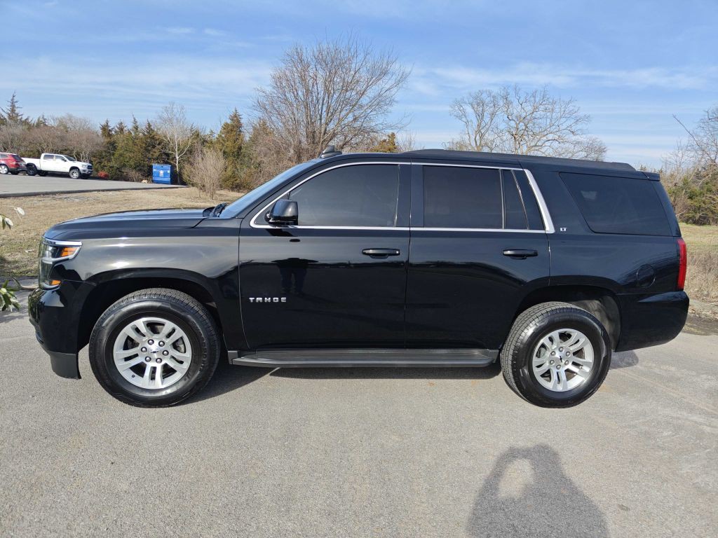 2015 Chevrolet Tahoe Image 2