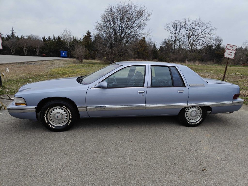 1995 Buick Roadmaster Image 2