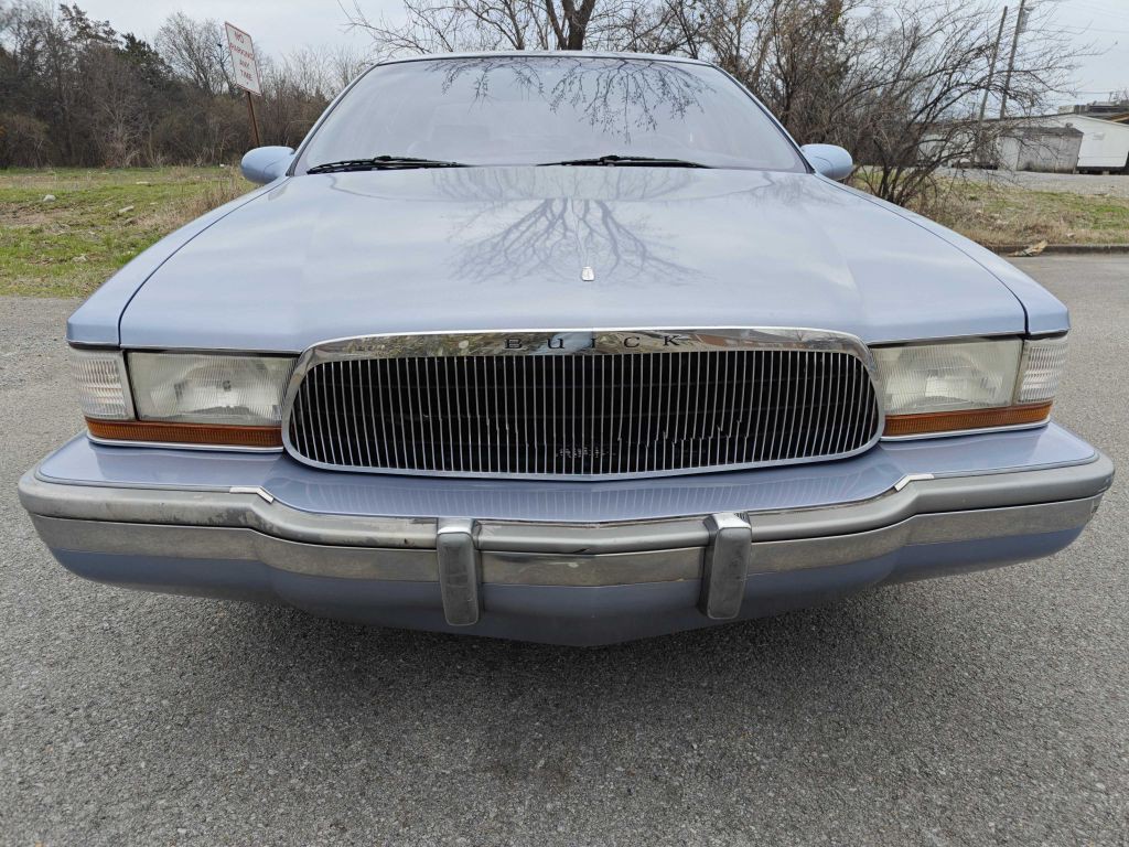 1995 Buick Roadmaster Image 5