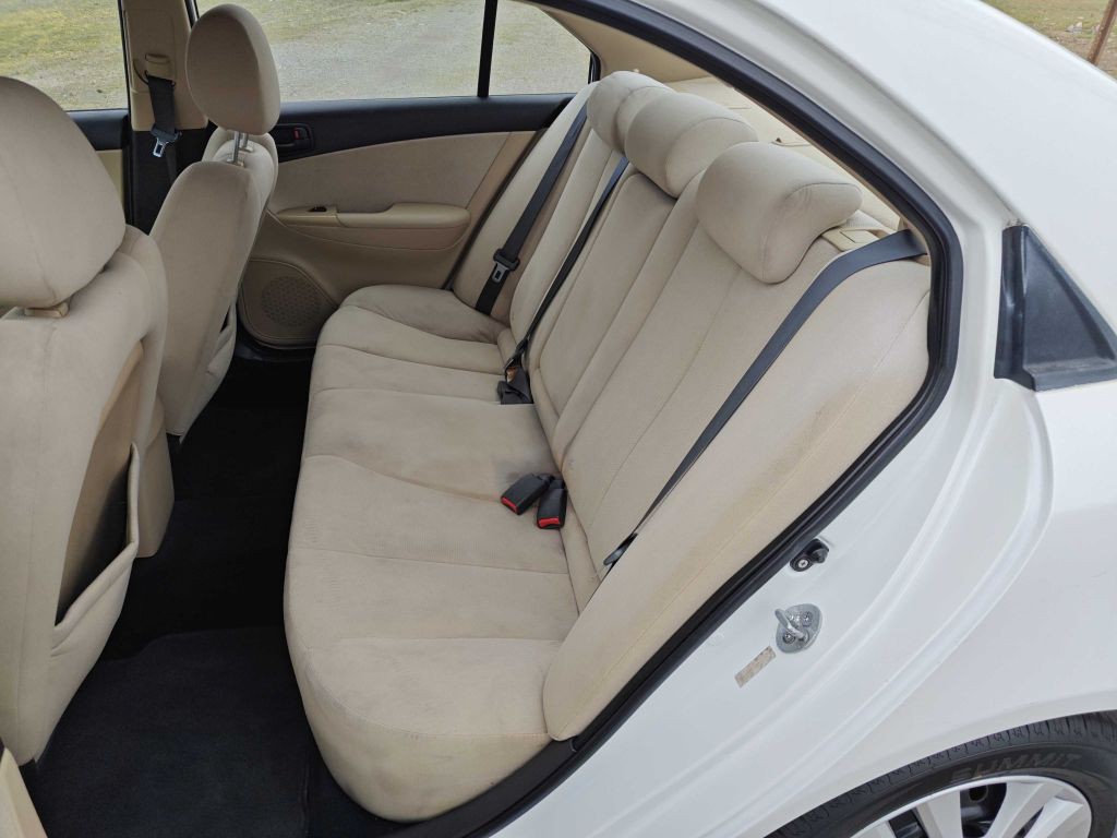 2010 Hyundai Sonata Image 6