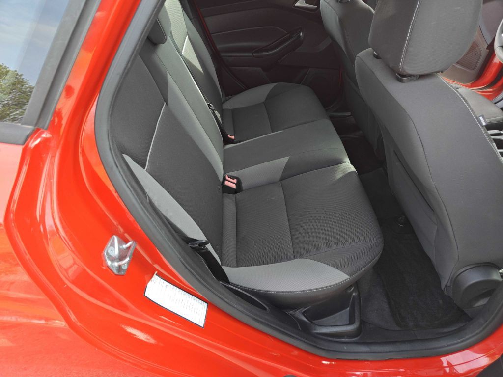 2014 Ford Focus Image 18