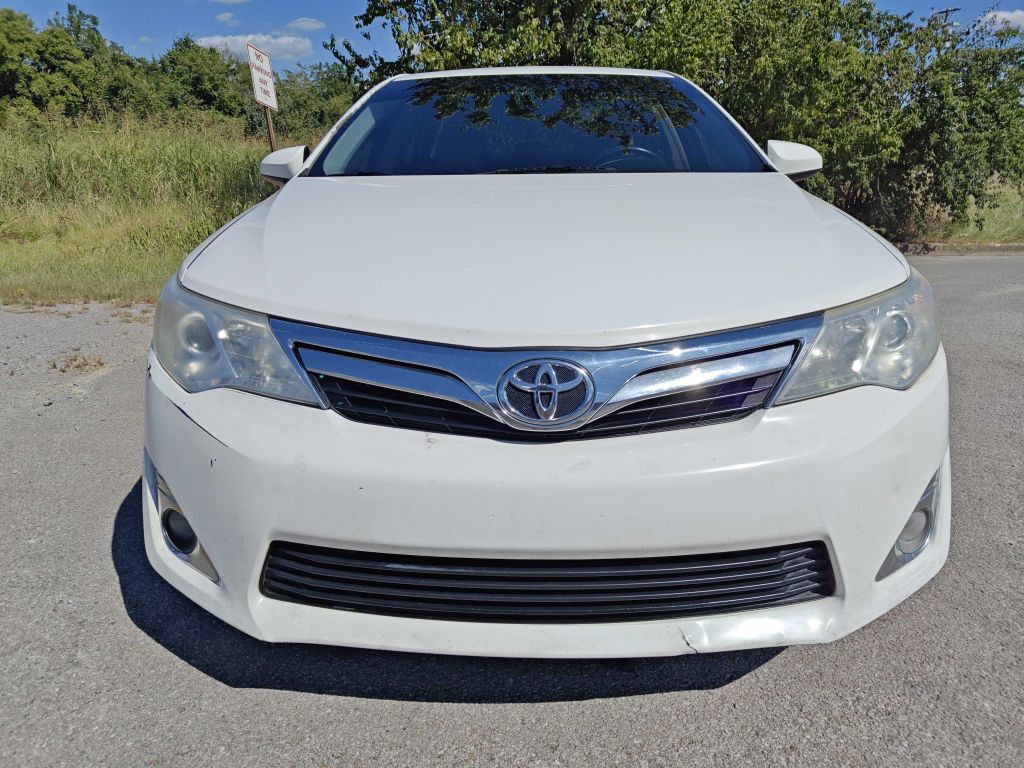 2014 Toyota Camry Image 5