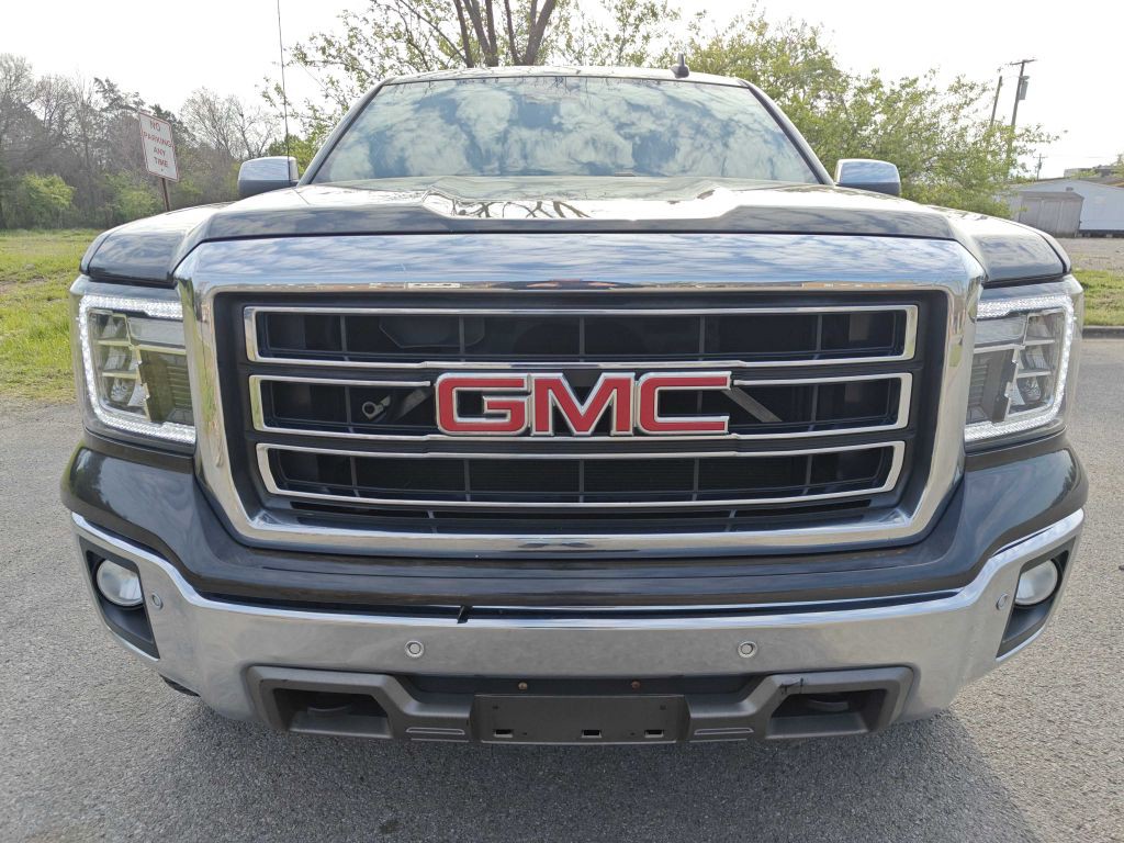 2015 GMC Sierra Image 1