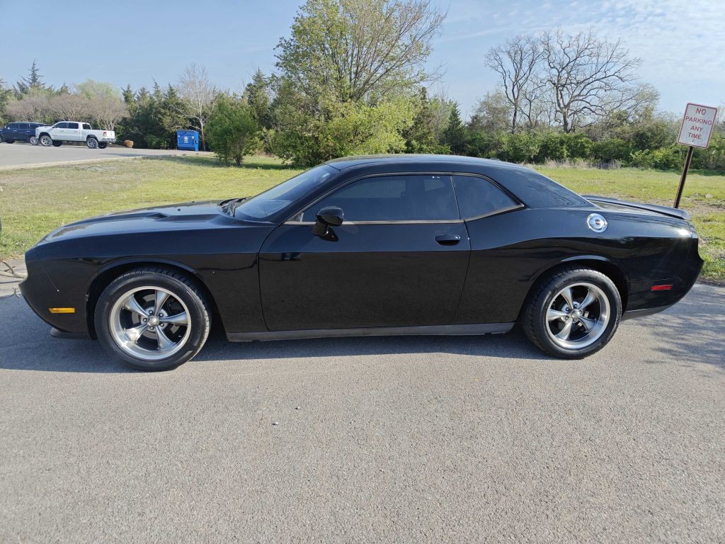 2013 Dodge Challenger Image 2