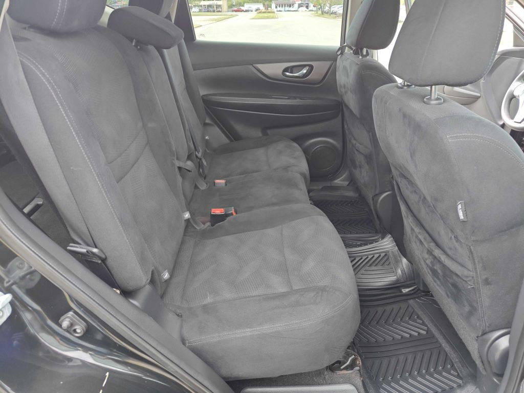 2016 Nissan Rogue Image 9