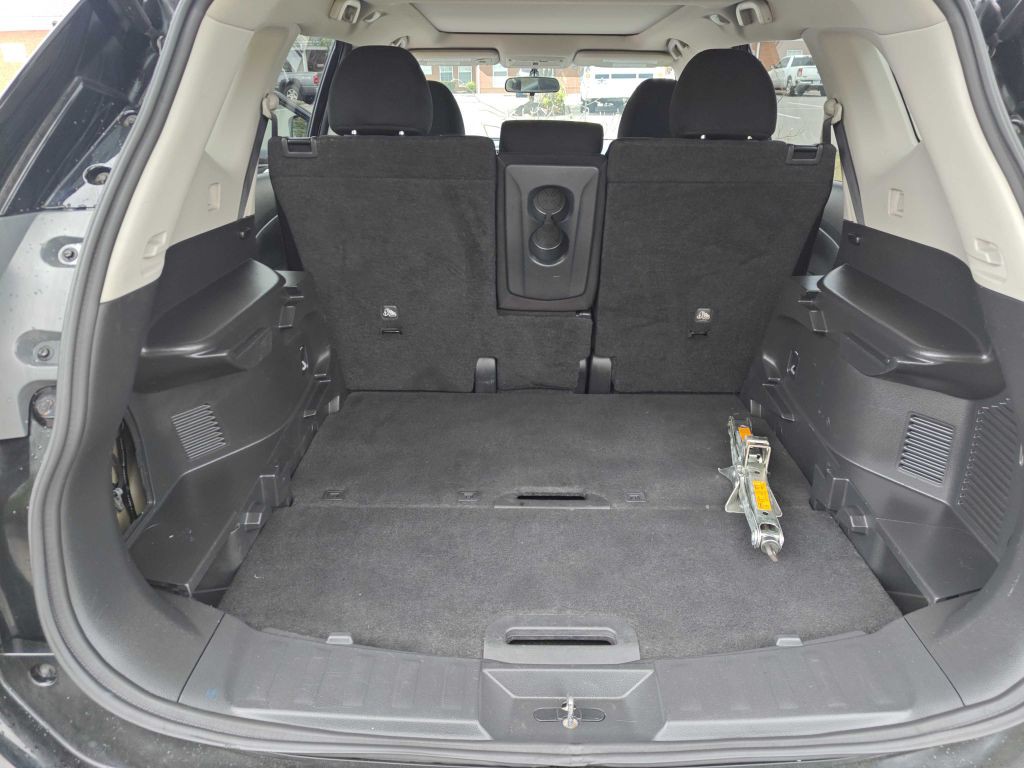 2016 Nissan Rogue Image 8