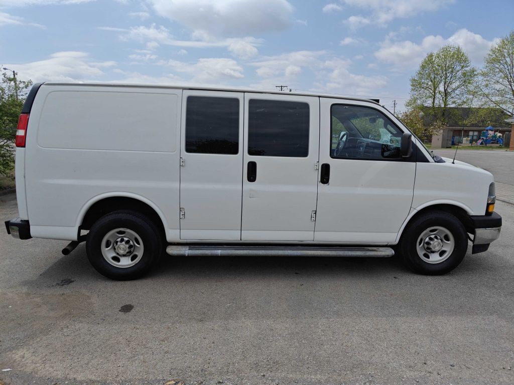 2019 Chevrolet Express Image 4