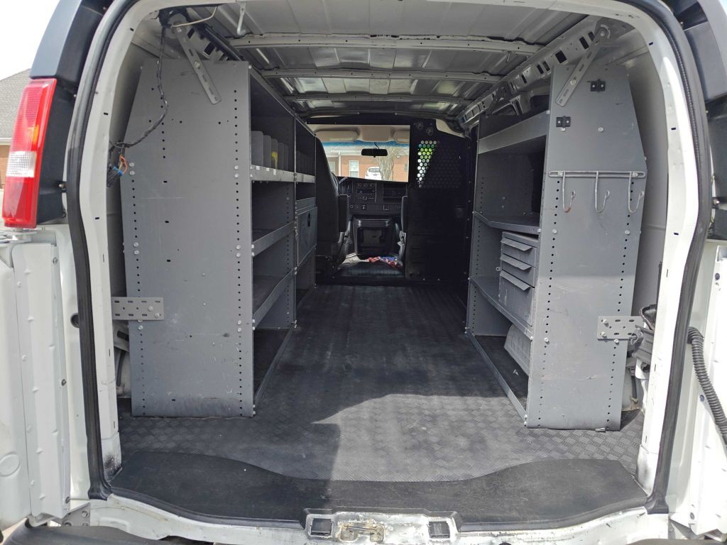2019 Chevrolet Express Image 7