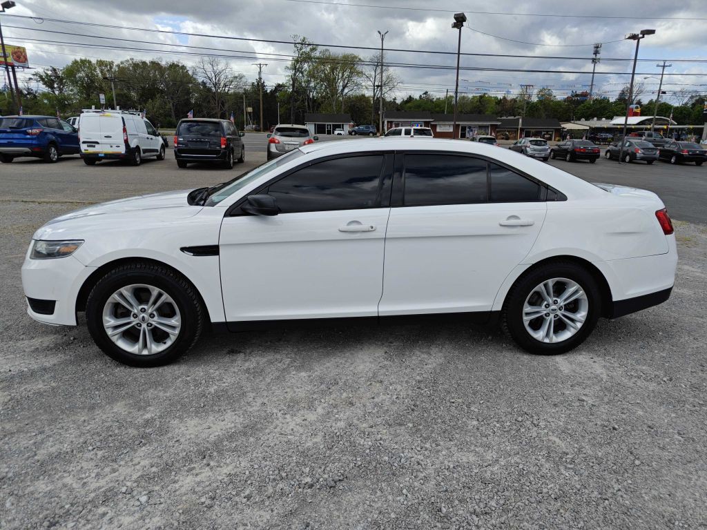 2015 Ford Taurus Image 4