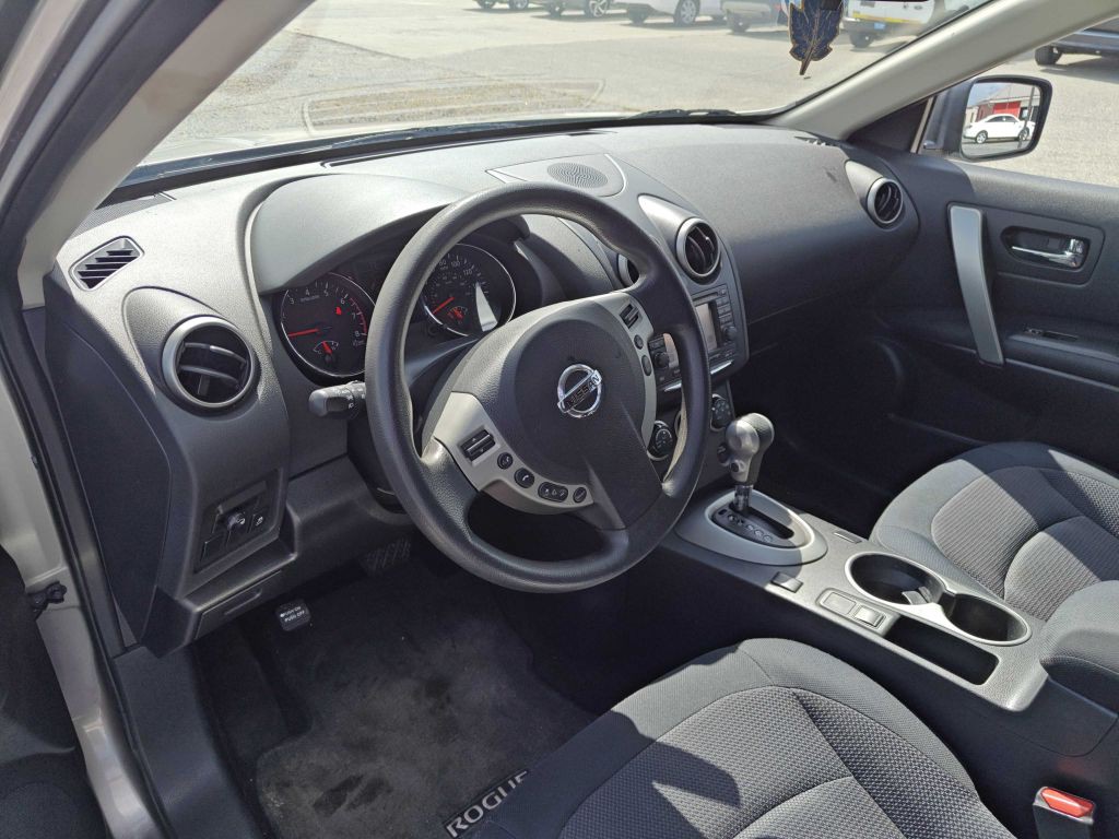 2012 Nissan Rogue Image 6
