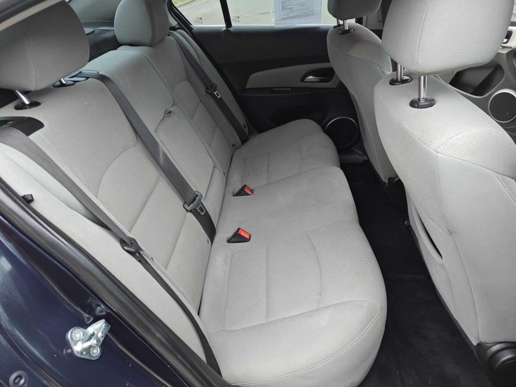 2016 Chevrolet Cruze Image 8