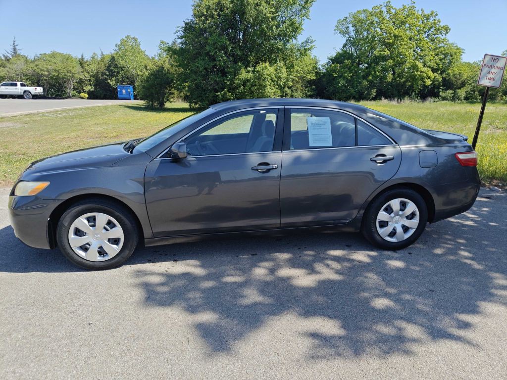 2009 Toyota Camry Image 2