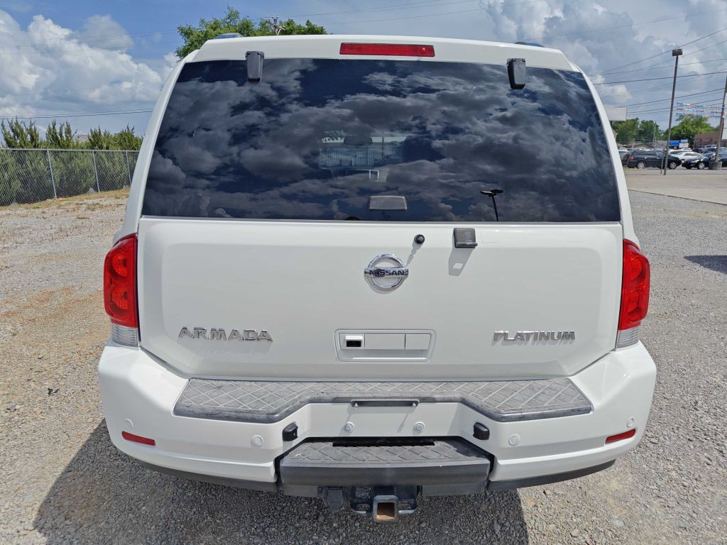 2011 Nissan Armada Image 3