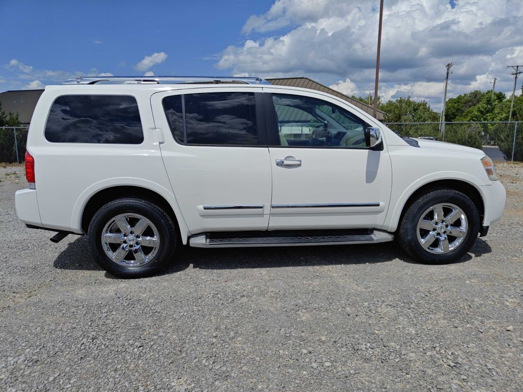 2011 Nissan Armada Image 4