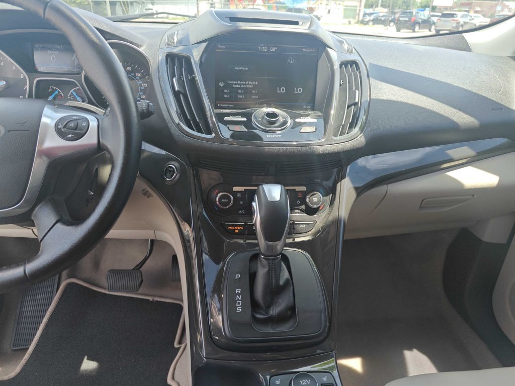 2015 Ford Escape Image 10