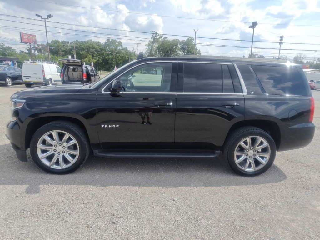 2017 Chevrolet Tahoe Image 2