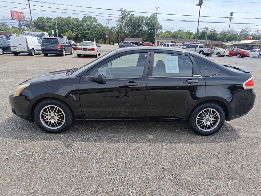 2011 Ford Focus Image 2