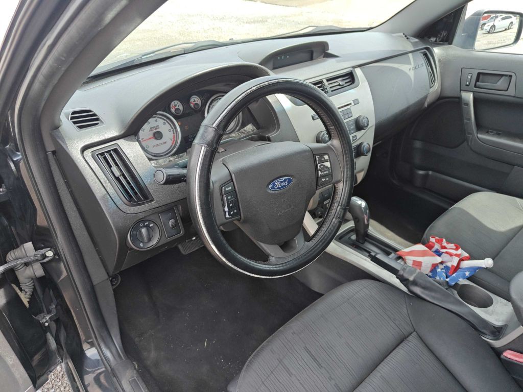 2011 Ford Focus Image 6