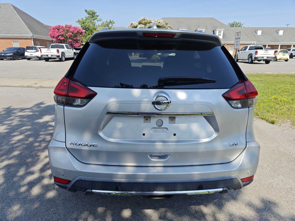 2020 Nissan Rogue Image 3