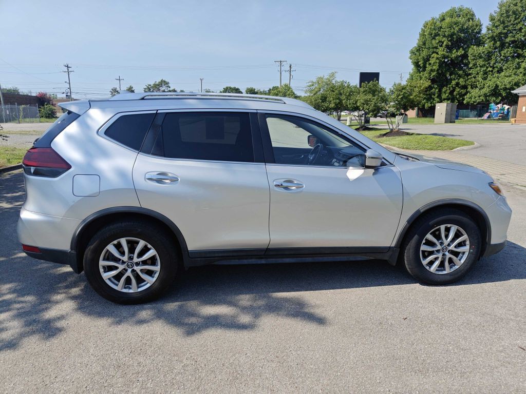 2020 Nissan Rogue Image 4