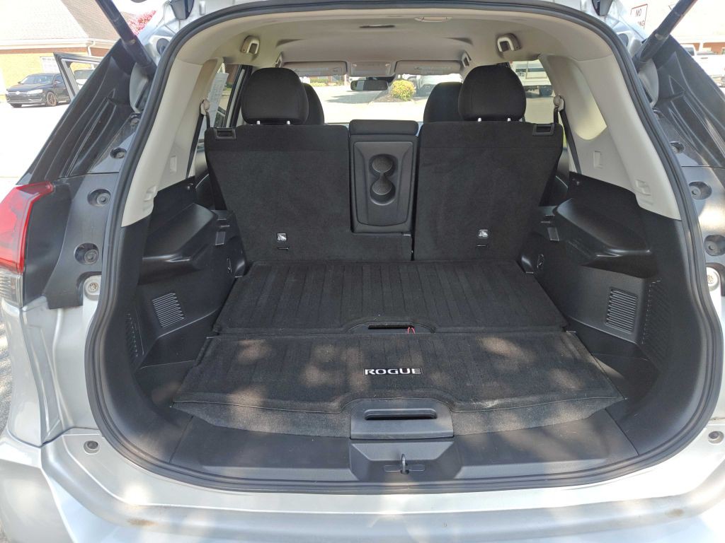 2020 Nissan Rogue Image 8