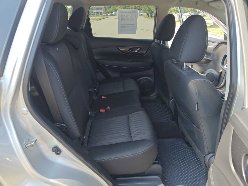2020 Nissan Rogue Image 9