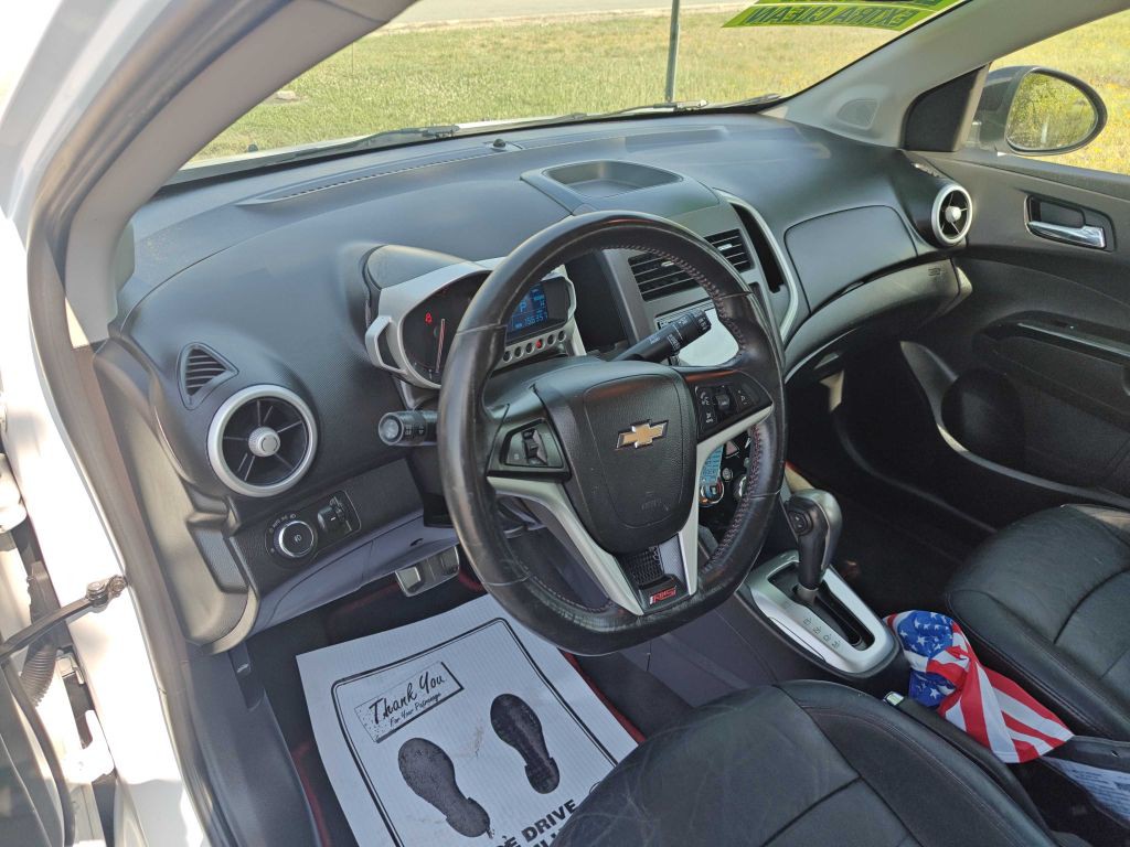 2013 Chevrolet Sonic Image 6