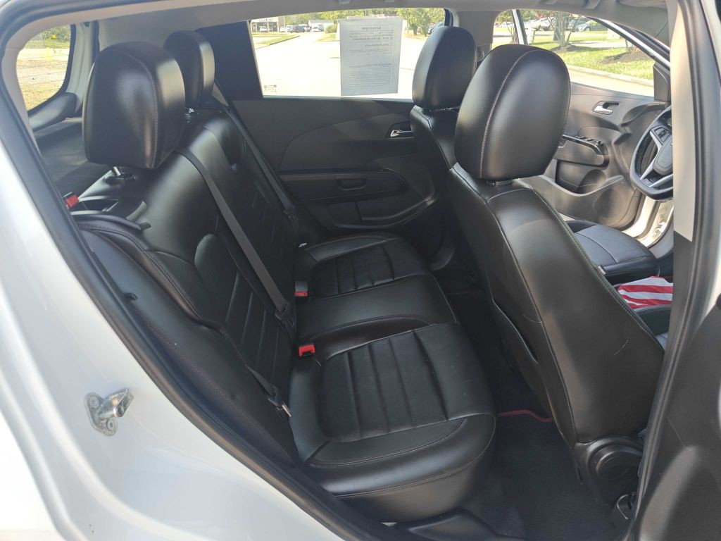 2013 Chevrolet Sonic Image 9