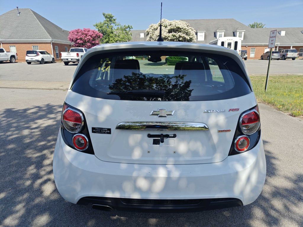 2013 Chevrolet Sonic Image 3