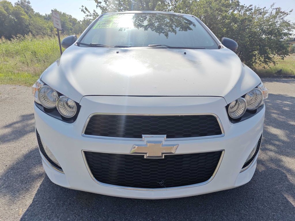 2013 Chevrolet Sonic Image 4