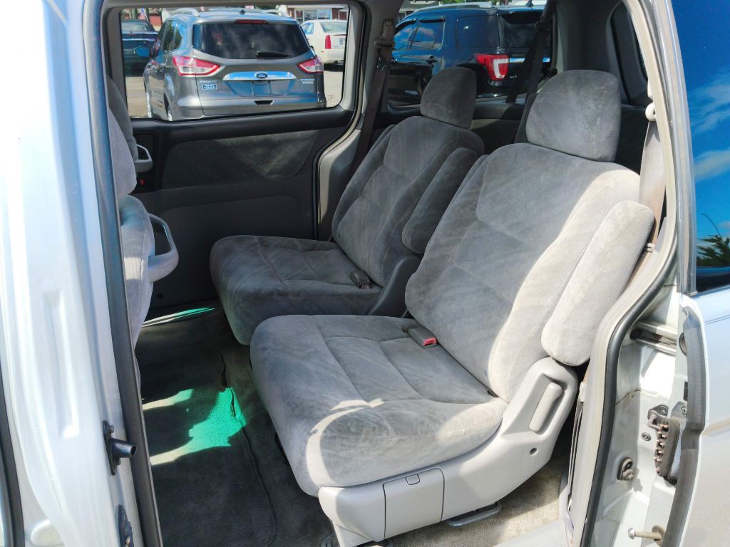 2004 Honda Odyssey Image 7
