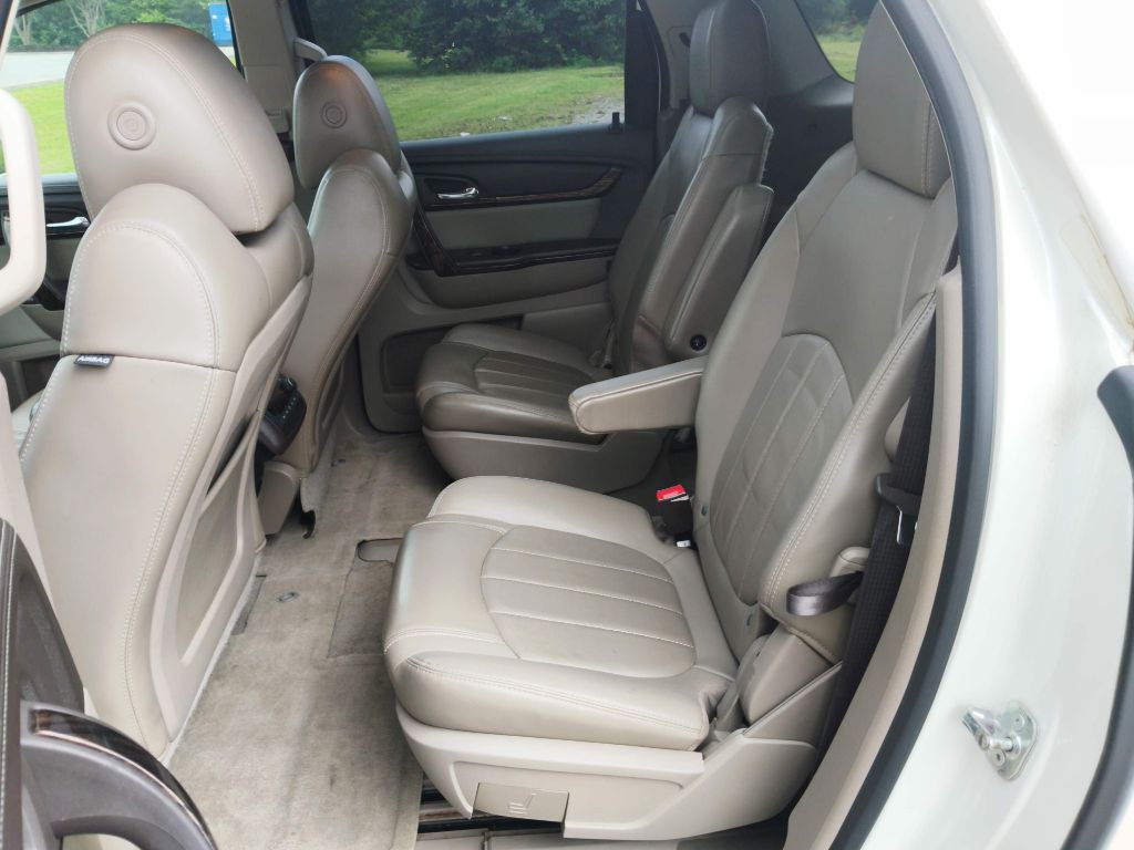 2015 GMC Acadia Image 7