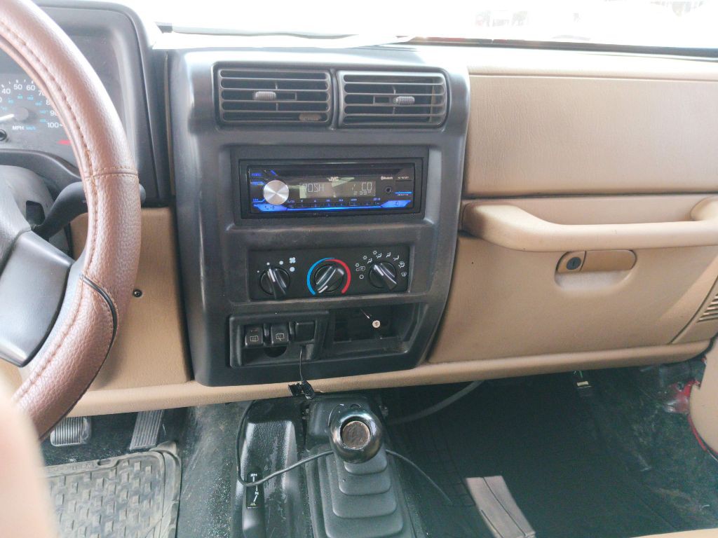 1999 Jeep Wrangler Image 8