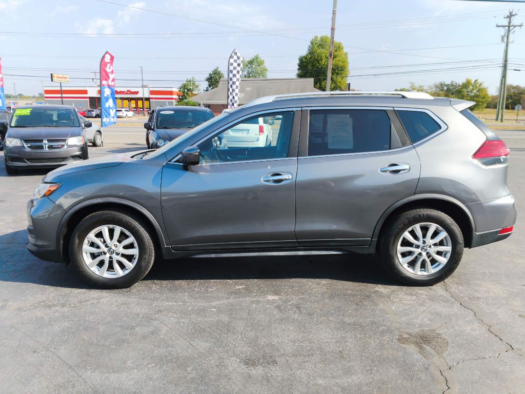 2017 Nissan Rogue Image 2
